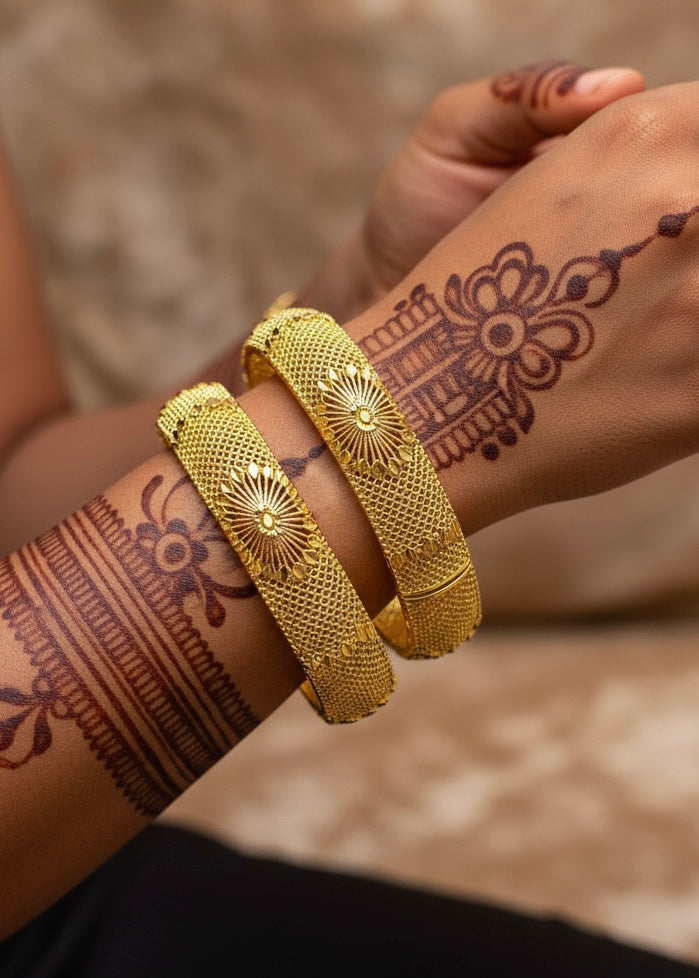 2 piece of bangles