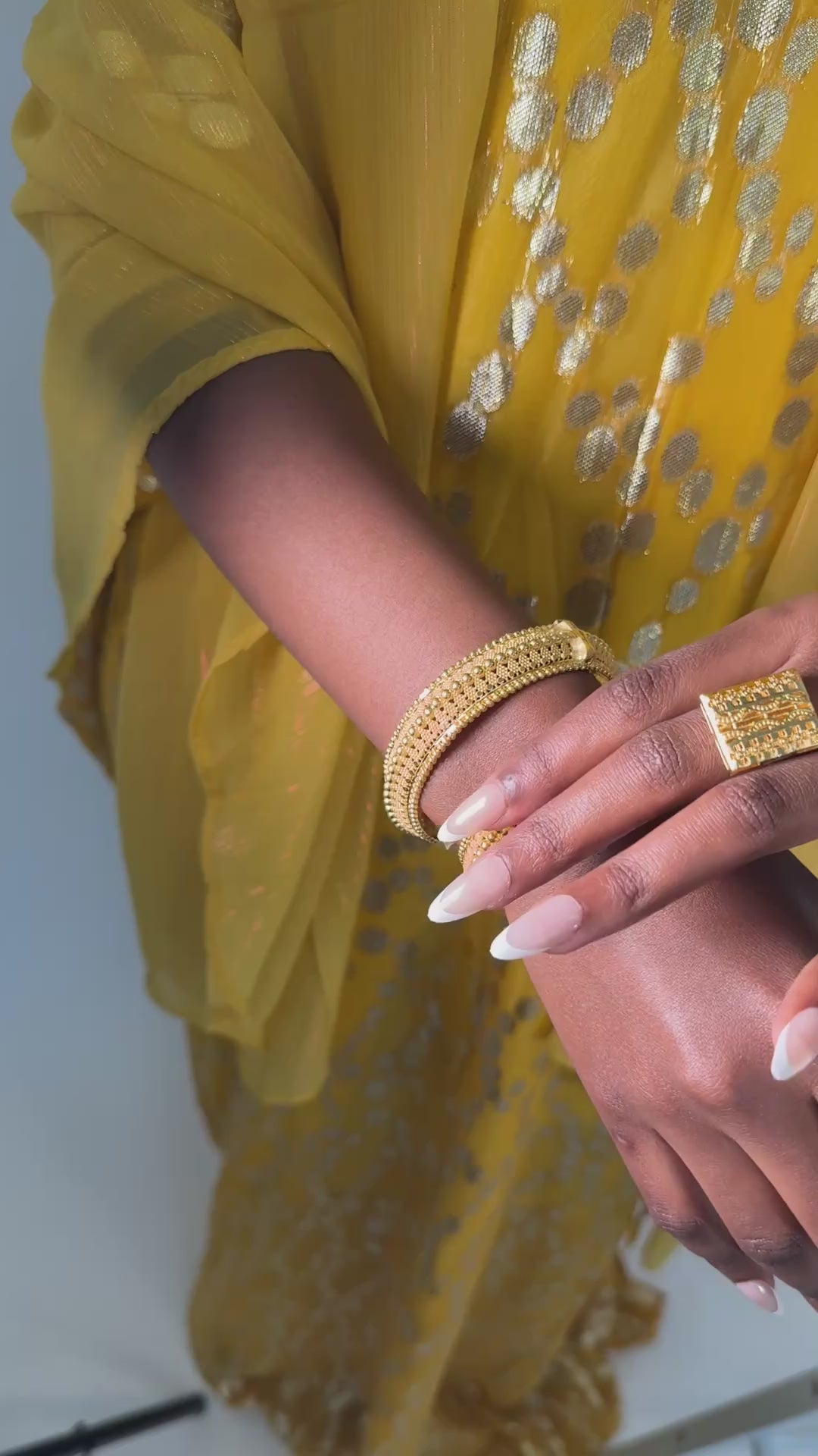 Hilal Bangle
